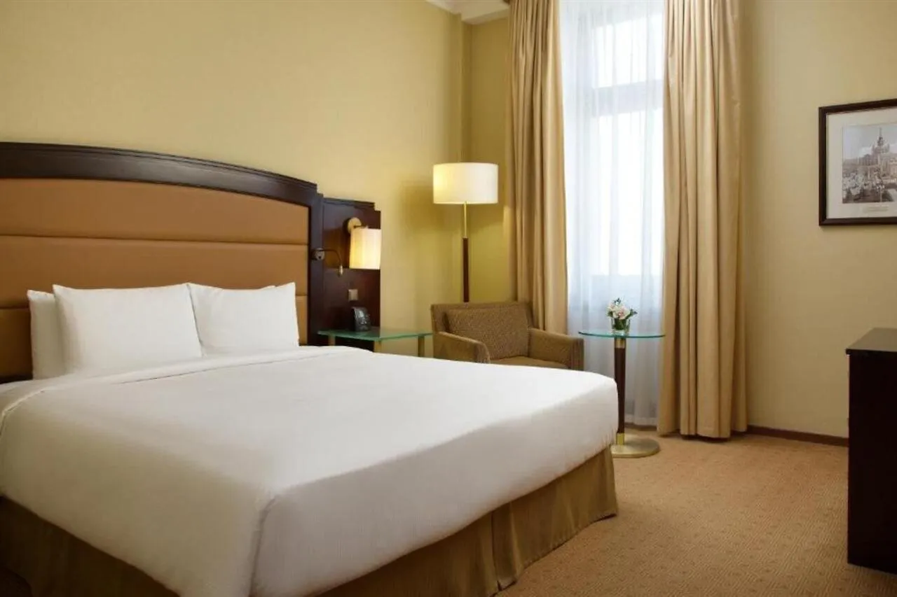 Hilton Moscow Leningradskaya Hotell 5*,